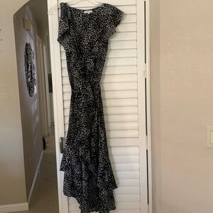Max Studio black and white dress. Size large